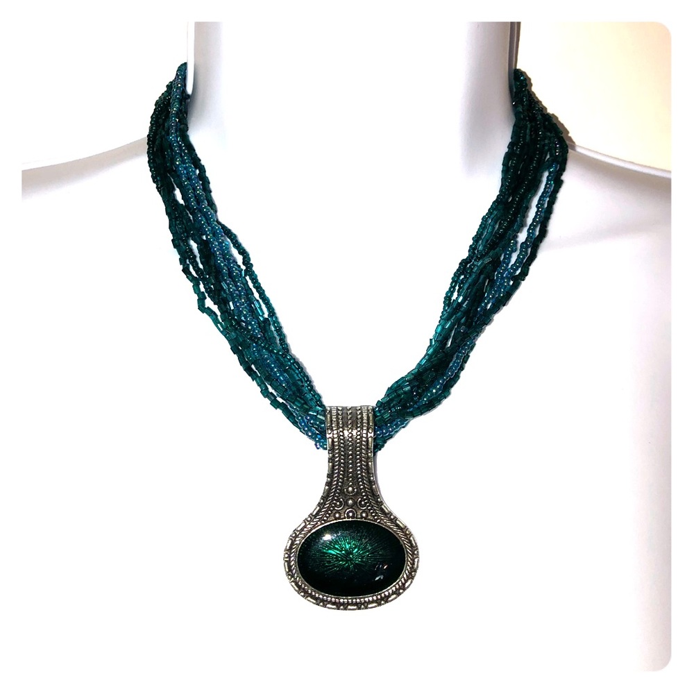 Necklace and earrings set